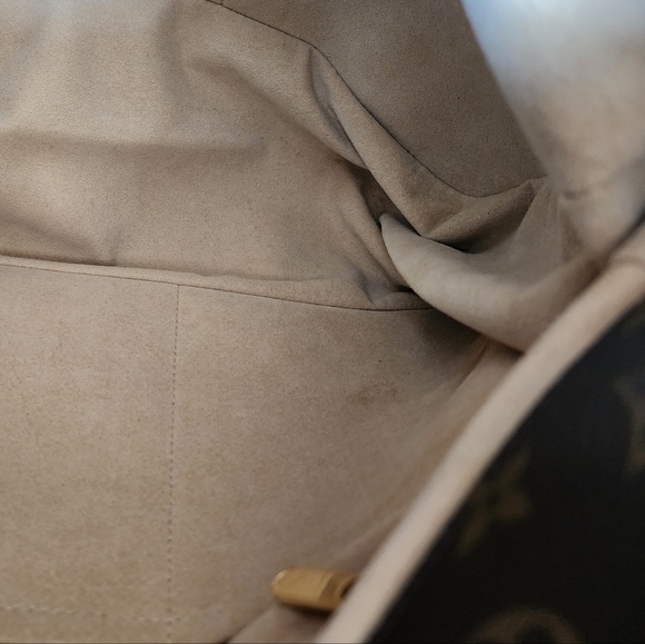 Louis Vuitton Artsey MM - Picture 10 of 17